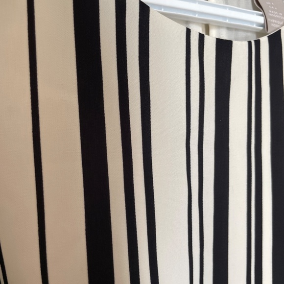 H&M Short-Sleeves Belted Striped Dress (Size 4) - Picture 9 of 9